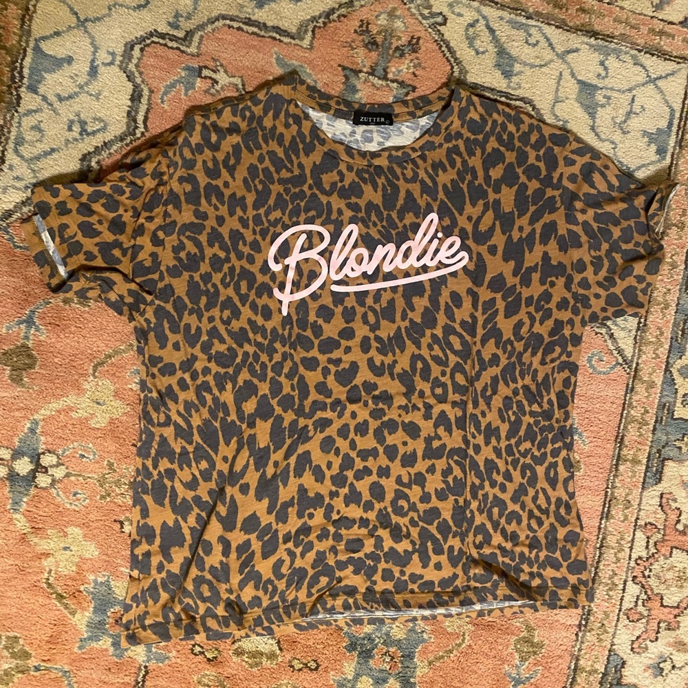 Blonde T-shirt